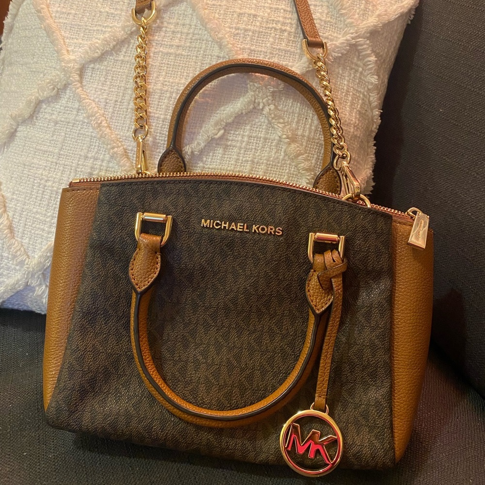 MICHAEL KORS purse